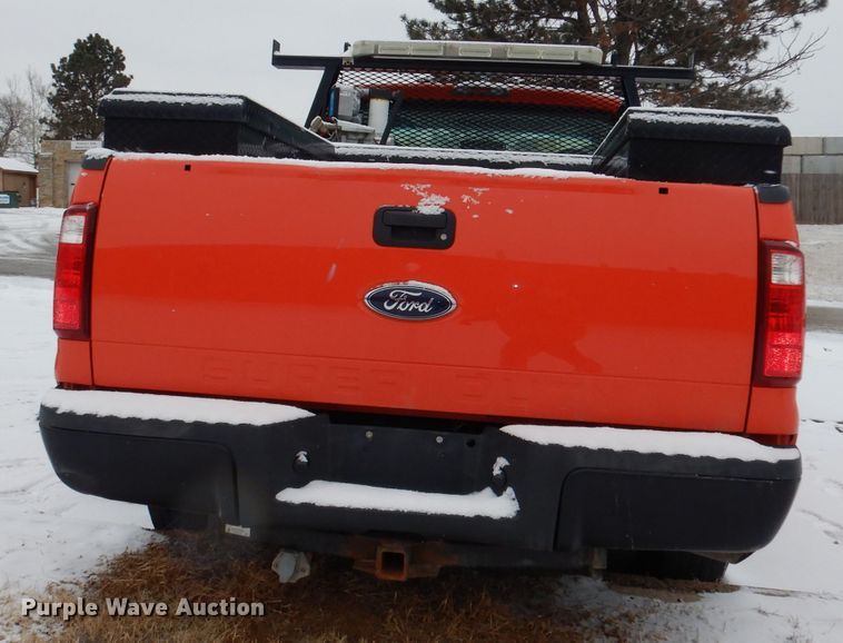 image for item DJ2880 2010 Ford F250 Super Duty  pickup truck