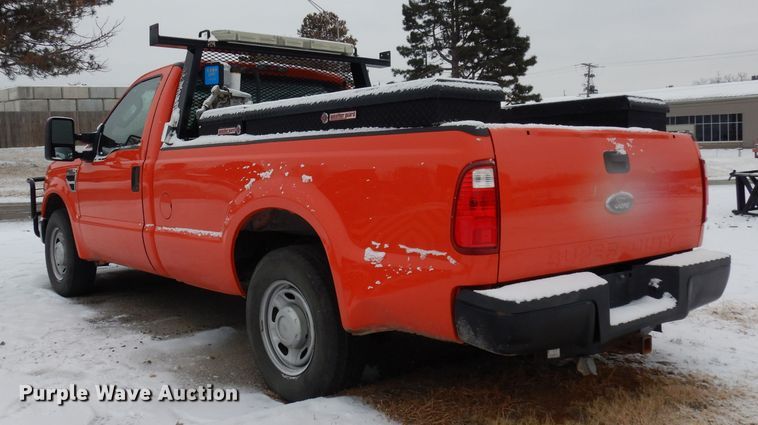 image for item DJ2880 2010 Ford F250 Super Duty  pickup truck