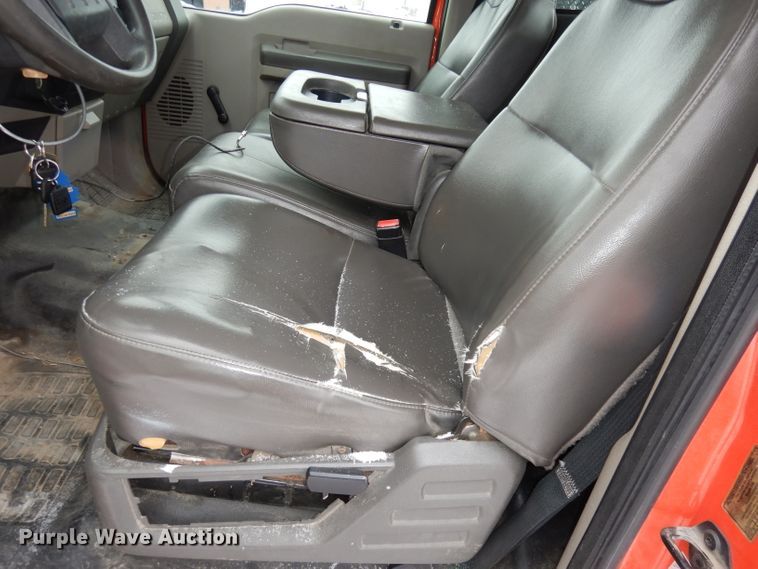 image for item DJ2880 2010 Ford F250 Super Duty  pickup truck