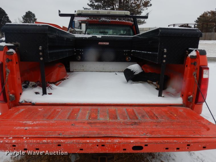 image for item DJ2880 2010 Ford F250 Super Duty  pickup truck