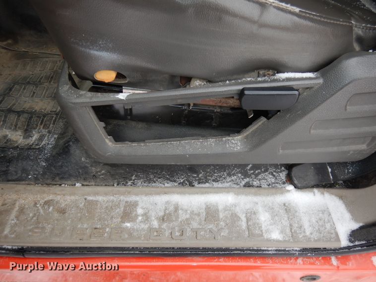 image for item DJ2880 2010 Ford F250 Super Duty  pickup truck