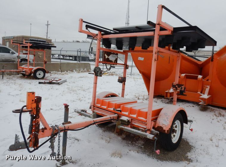 image for item DJ2890 2007 National Signal 28/85-2 arrow board