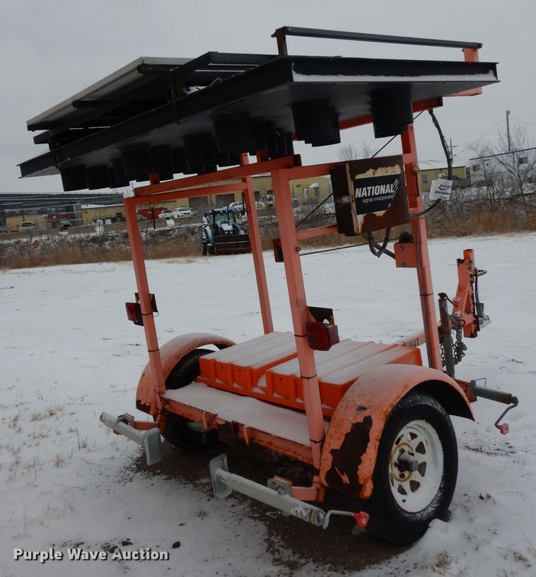 image for item DJ2890 2007 National Signal 28/85-2 arrow board