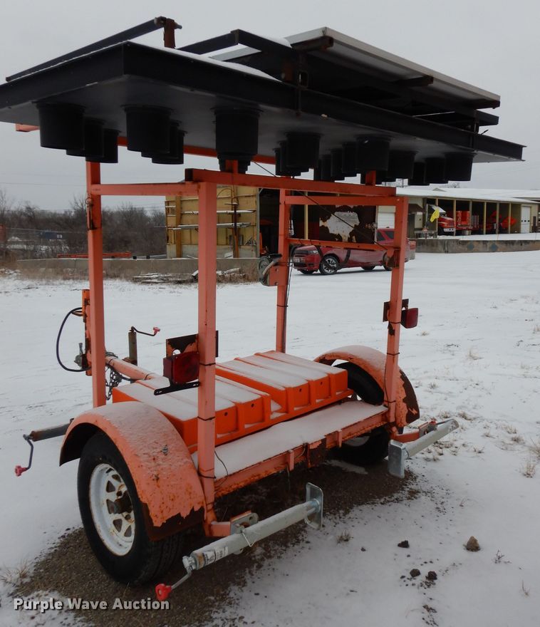 image for item DJ2890 2007 National Signal 28/85-2 arrow board