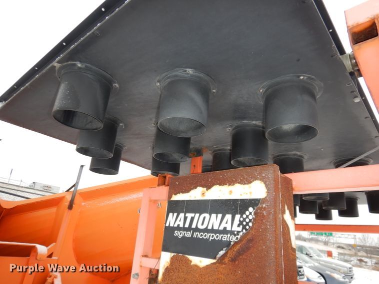 image for item DJ2890 2007 National Signal 28/85-2 arrow board