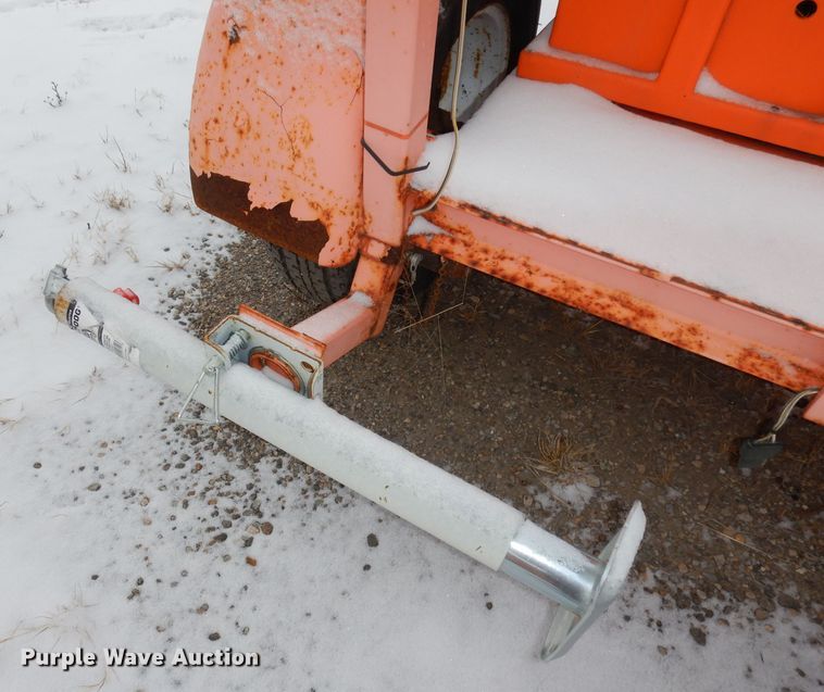 image for item DJ2890 2007 National Signal 28/85-2 arrow board