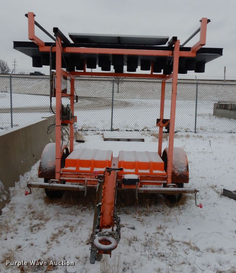 image for item DJ2891 2007 National Signal 28/85-2 arrow board