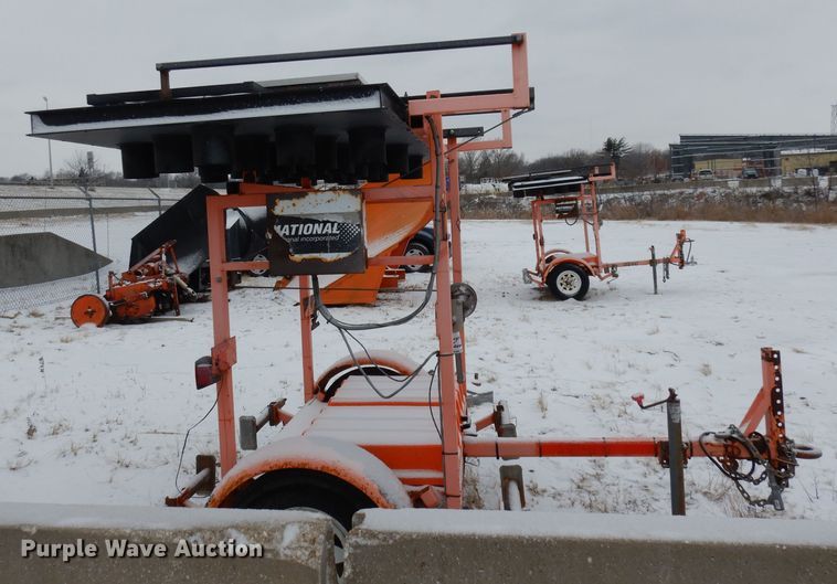 image for item DJ2891 2007 National Signal 28/85-2 arrow board