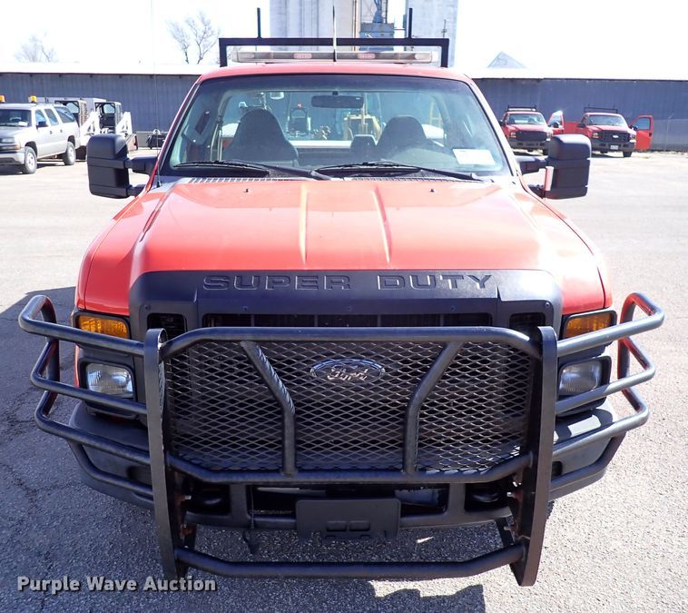 image for item DK4507 2008 Ford F250 Super Duty  utility bed pickup truck