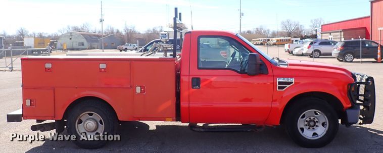 image for item DK4507 2008 Ford F250 Super Duty  utility bed pickup truck