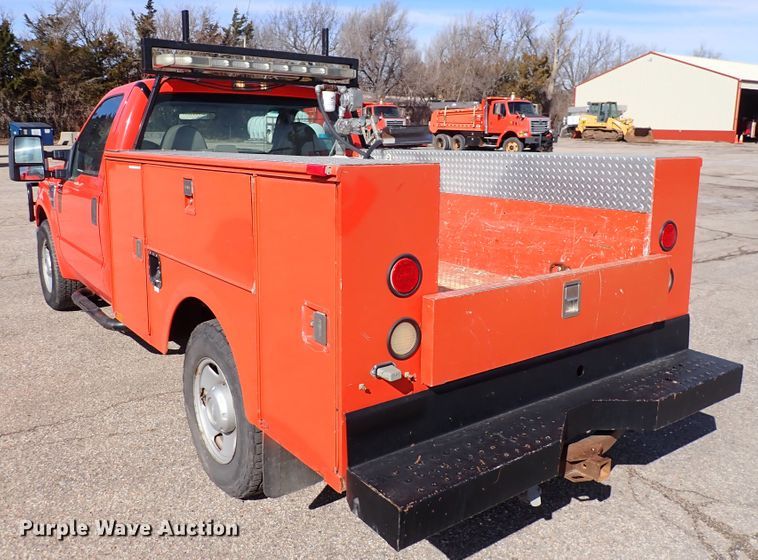 image for item DK4507 2008 Ford F250 Super Duty  utility bed pickup truck