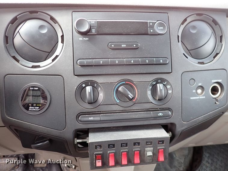 image for item DK4507 2008 Ford F250 Super Duty  utility bed pickup truck