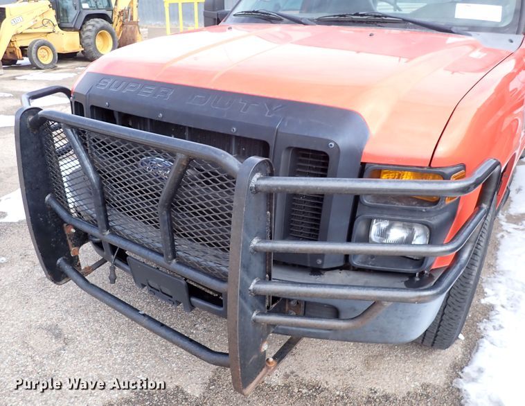 image for item DK4507 2008 Ford F250 Super Duty  utility bed pickup truck