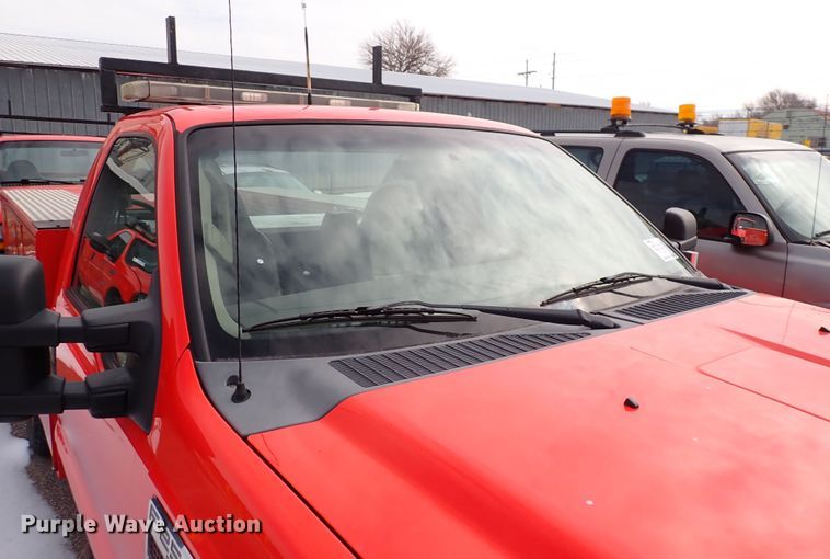 image for item DK4507 2008 Ford F250 Super Duty  utility bed pickup truck