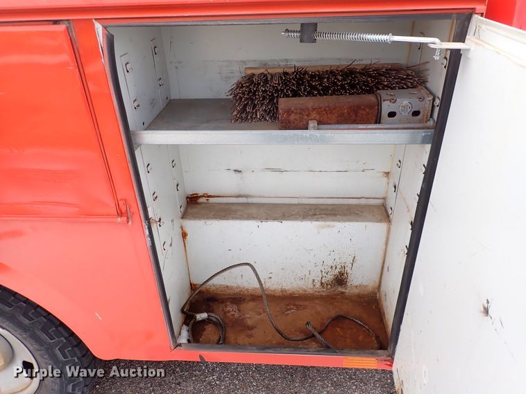 image for item DK4507 2008 Ford F250 Super Duty  utility bed pickup truck