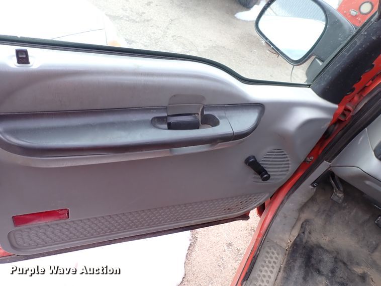 image for item DK4509 2006 Ford F250 Super Duty  utility bed pickup truck