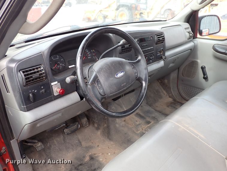 image for item DK4509 2006 Ford F250 Super Duty  utility bed pickup truck