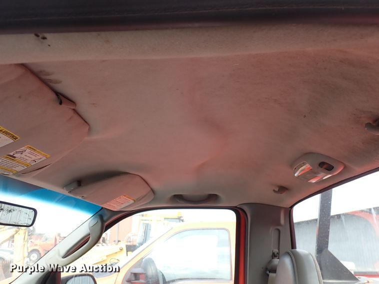 image for item DK4509 2006 Ford F250 Super Duty  utility bed pickup truck