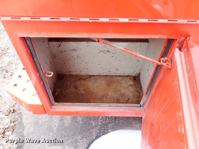 image for item DK4509 2006 Ford F250 Super Duty  utility bed pickup truck