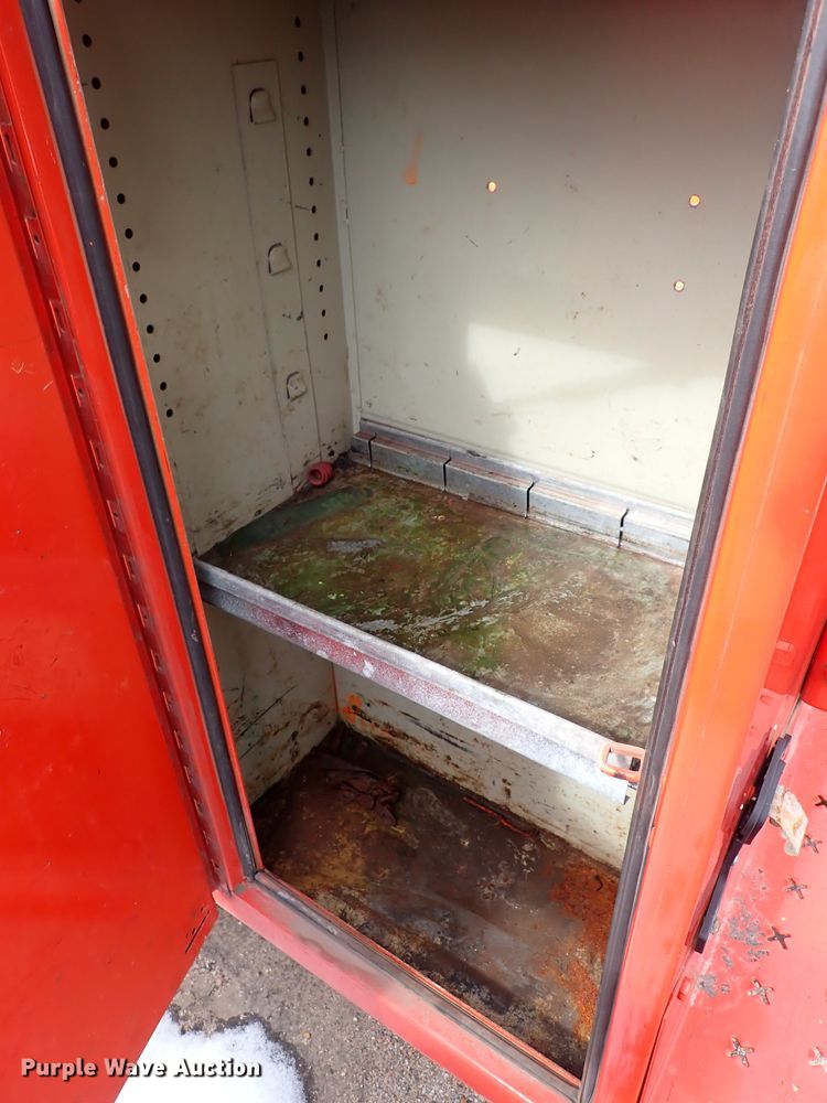 image for item DK4509 2006 Ford F250 Super Duty  utility bed pickup truck