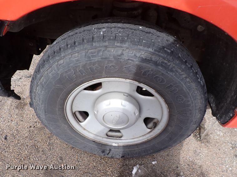 image for item DK4509 2006 Ford F250 Super Duty  utility bed pickup truck