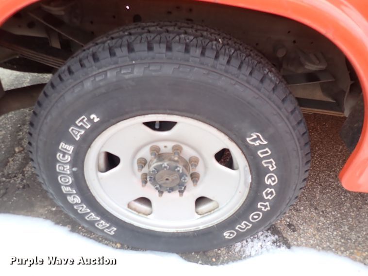 image for item DK4509 2006 Ford F250 Super Duty  utility bed pickup truck