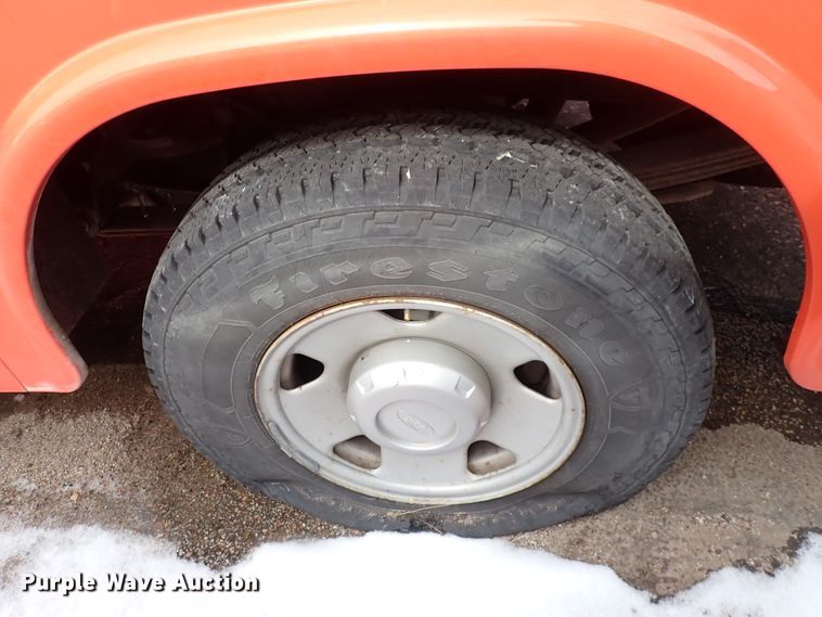 image for item DK4509 2006 Ford F250 Super Duty  utility bed pickup truck