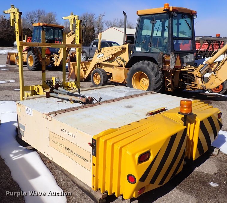 image for item DK4511 1995 Trinity 3590J crash attenuator