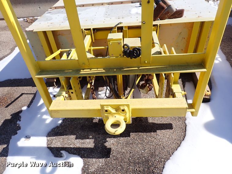 image for item DK4511 1995 Trinity 3590J crash attenuator