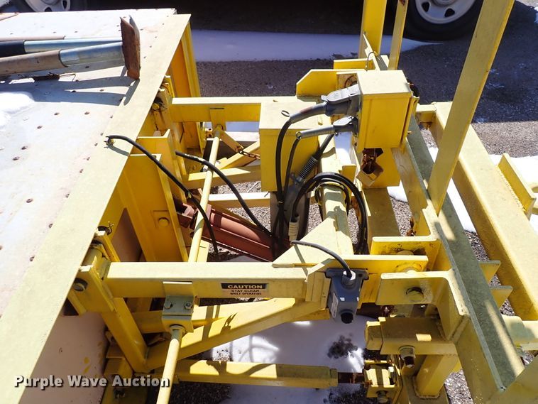 image for item DK4511 1995 Trinity 3590J crash attenuator