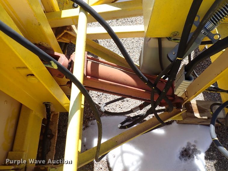 image for item DK4511 1995 Trinity 3590J crash attenuator