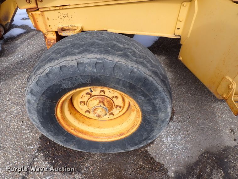 image for item DK4512 1997 John Deere 310E  backhoe