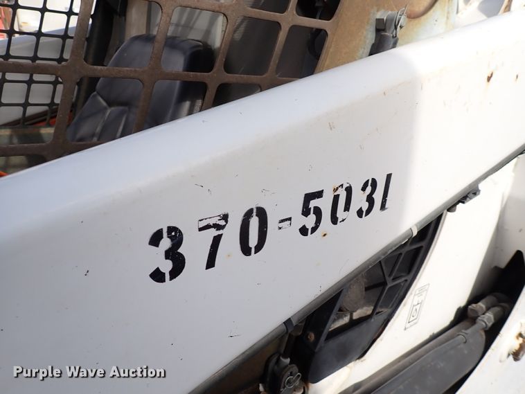 image for item DK4513 2001 Bobcat 863  skid steer loader