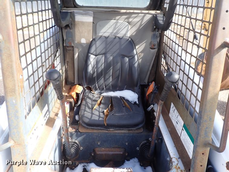 image for item DK4513 2001 Bobcat 863  skid steer loader