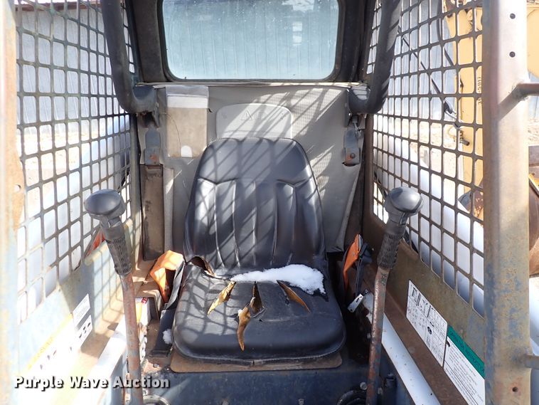 image for item DK4513 2001 Bobcat 863  skid steer loader