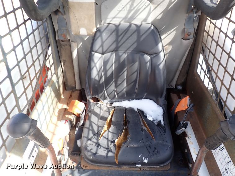 image for item DK4513 2001 Bobcat 863  skid steer loader