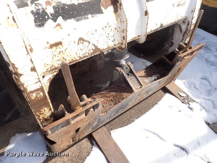 image for item DK4513 2001 Bobcat 863  skid steer loader