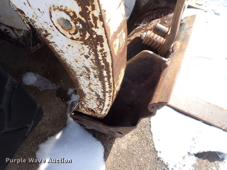 image for item DK4513 2001 Bobcat 863  skid steer loader
