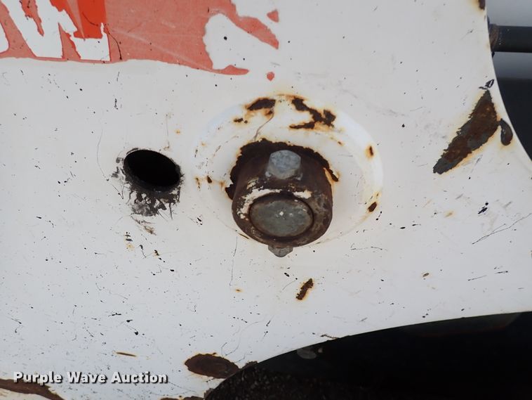 image for item DK4513 2001 Bobcat 863  skid steer loader