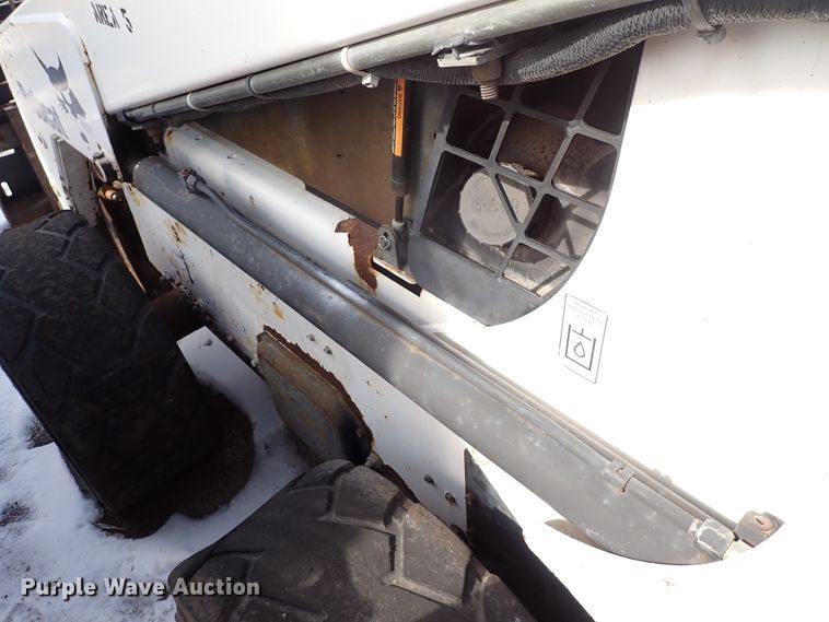 image for item DK4513 2001 Bobcat 863  skid steer loader