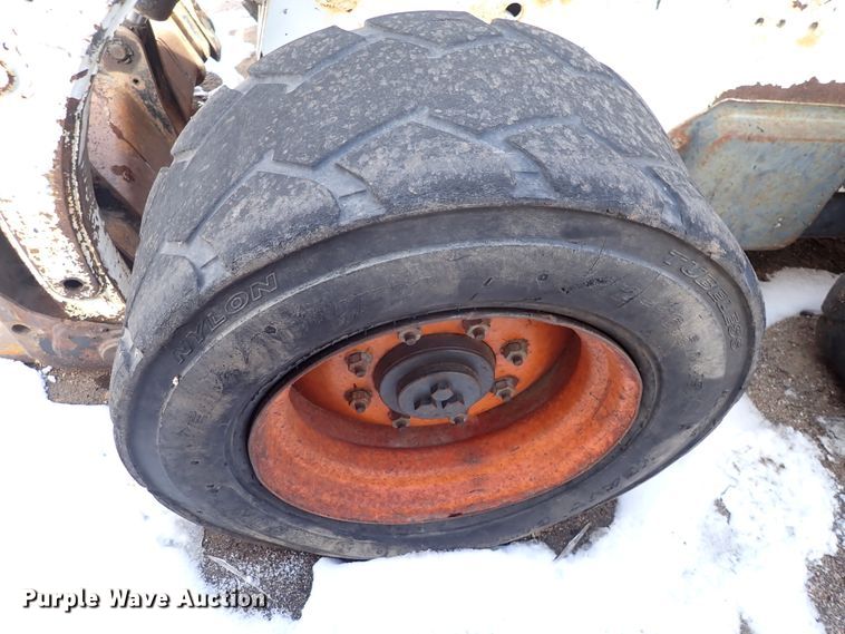 image for item DK4513 2001 Bobcat 863  skid steer loader