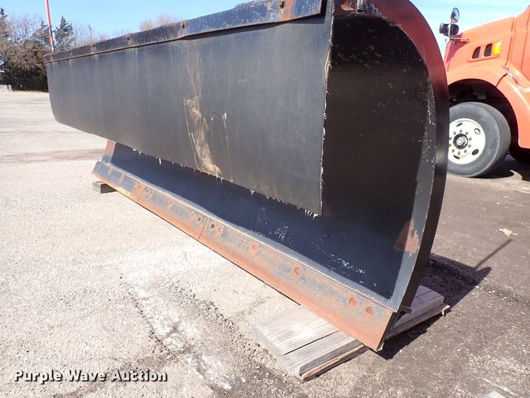 image for item DK4519 2003 Sterling LT7501  dump truck