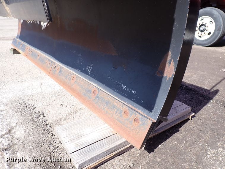 image for item DK4519 2003 Sterling LT7501  dump truck