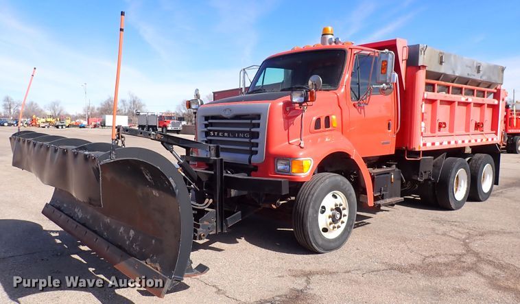 image for item DK4520 2003 Sterling LT7501  dump truck