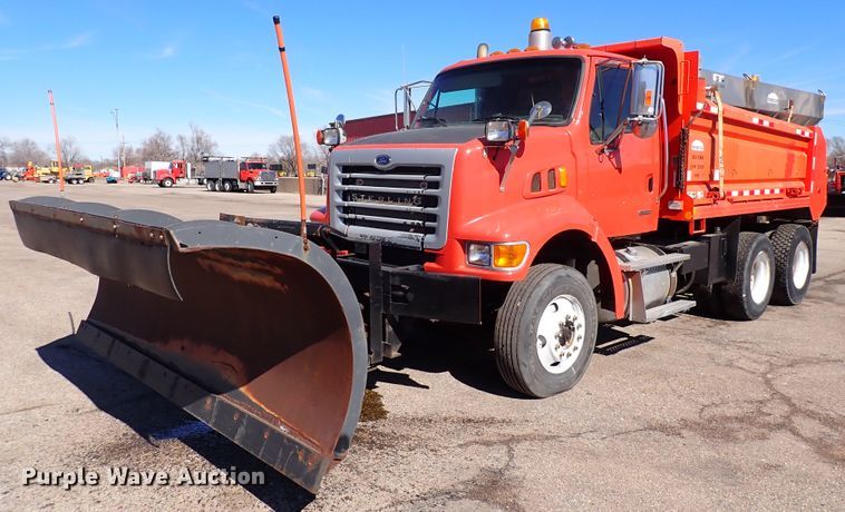 image for item DK4521 2003 Sterling LT7500  dump truck