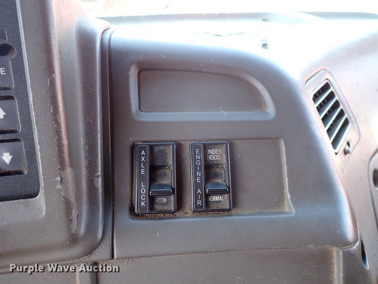 image for item DK4521 2003 Sterling LT7500  dump truck