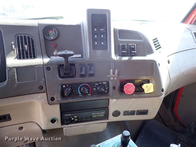 image for item DK4522 2006 Sterling LT7500  dump truck