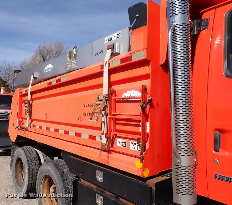image for item DK4522 2006 Sterling LT7500  dump truck
