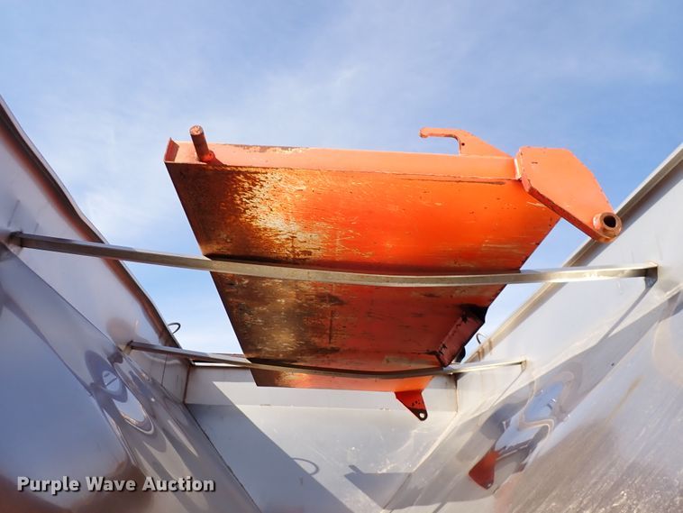 image for item DK4523 2005 Sterling LT7500  dump truck