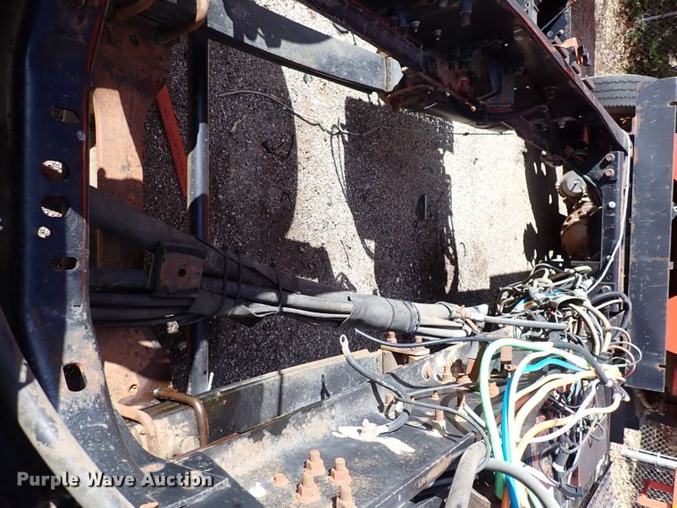 image for item DK4524 2005 International 7400  dump truck chassis